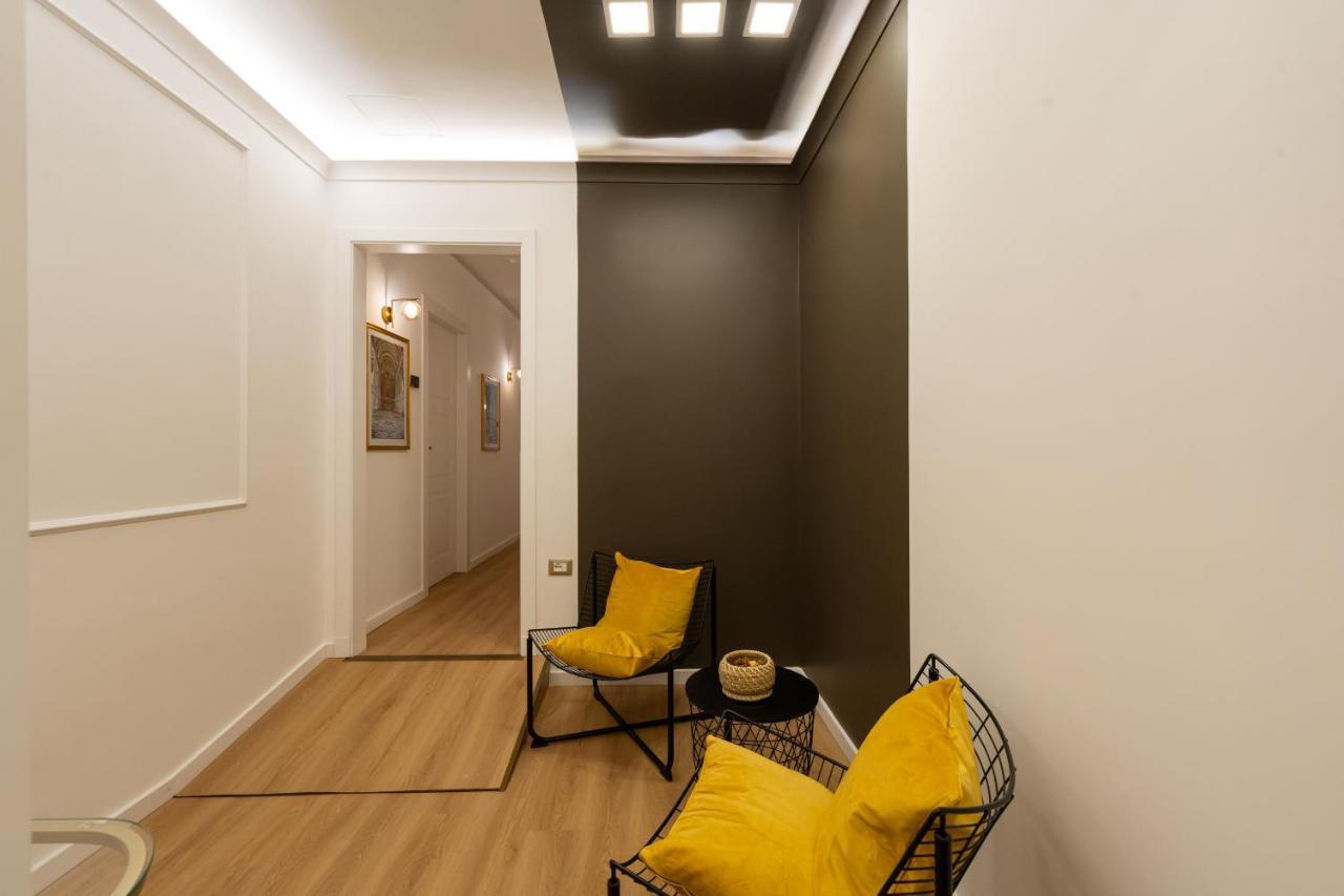 Toledo Relais Suites - By Pera Rooms Collection 나폴리 외부 사진