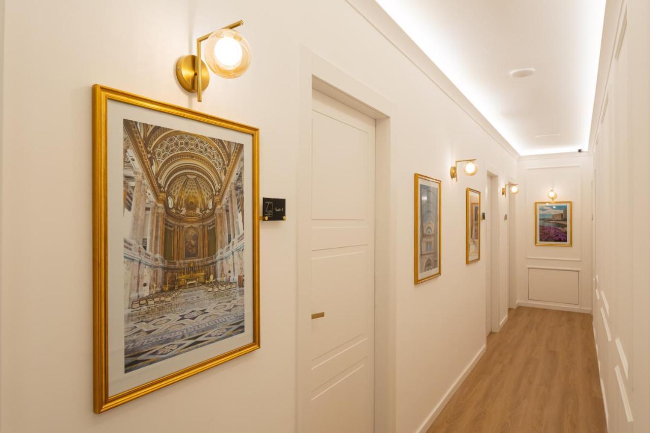 Toledo Relais Suites - By Pera Rooms Collection 나폴리 외부 사진